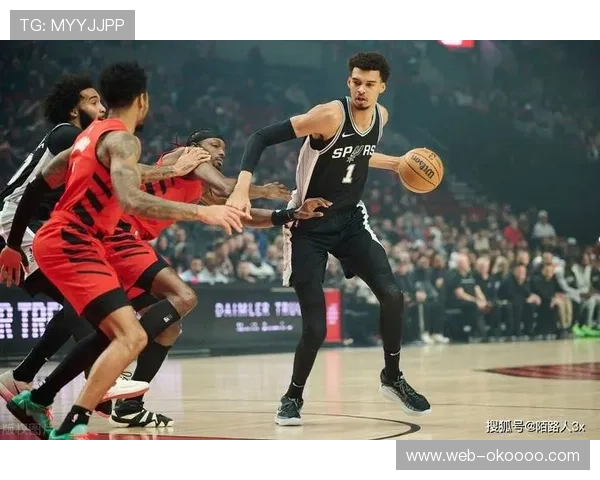 文班亚马大帽杰克逊,马刺灰熊冲突吃技犯